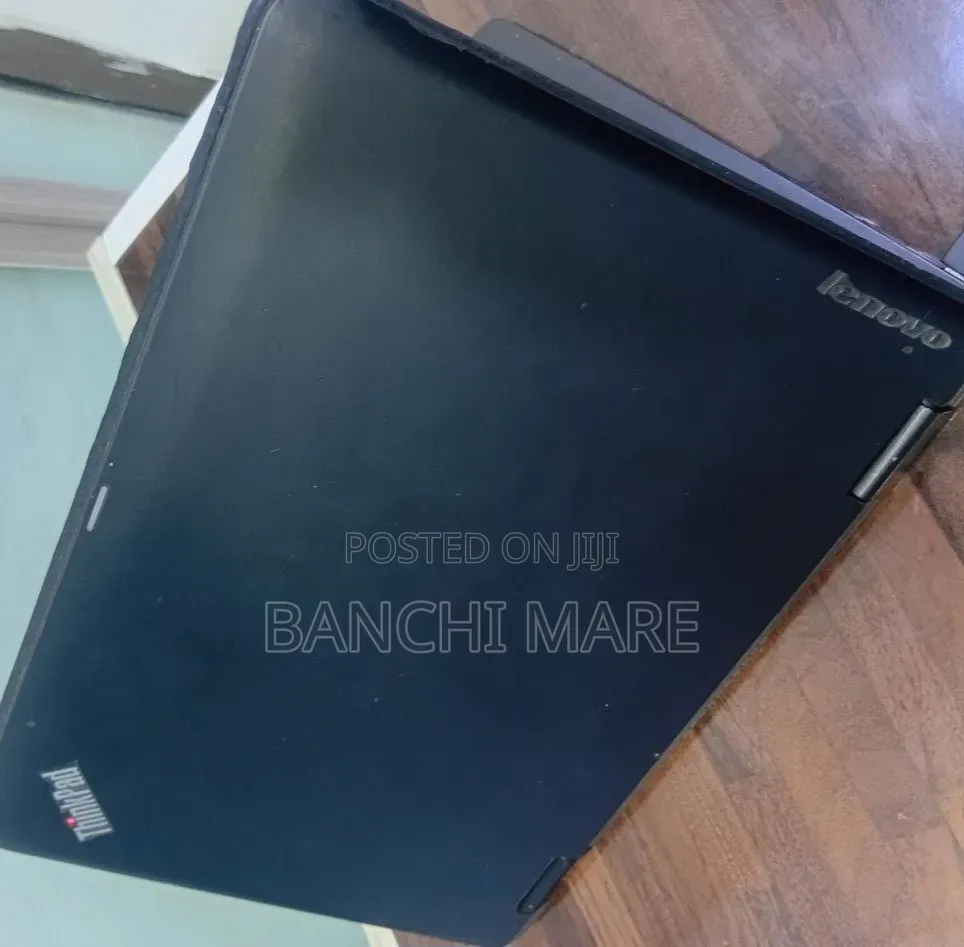 New Laptop Lenovo Yoga 11e 4GB Intel Core 2 Quad HDD 500GB