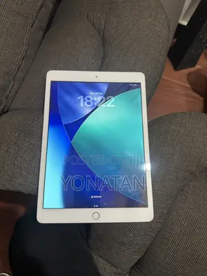 New Apple iPad 10.2 (2020) Wi-Fi 32 GB