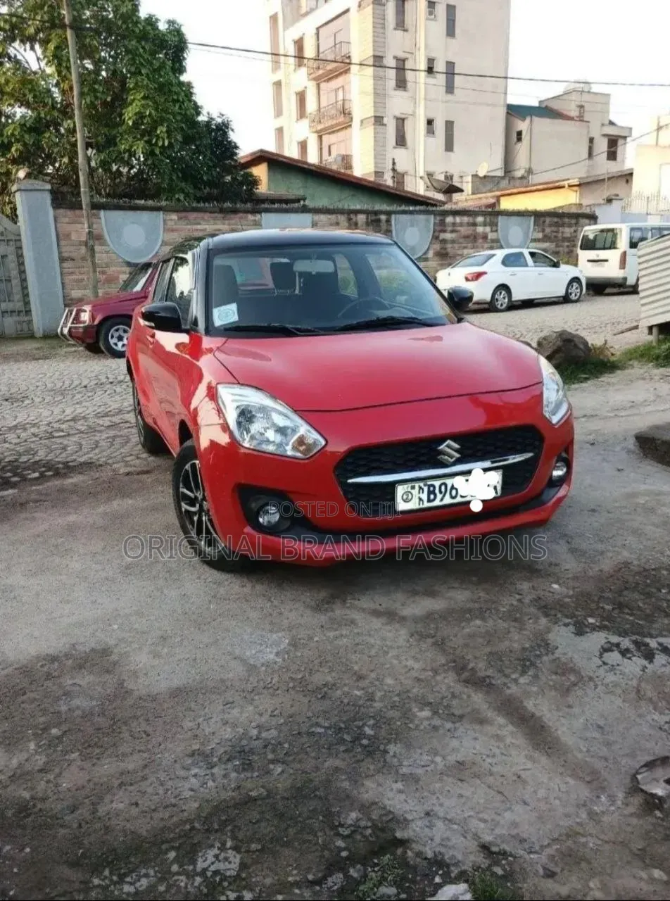Suzuki Swift 2022 Red