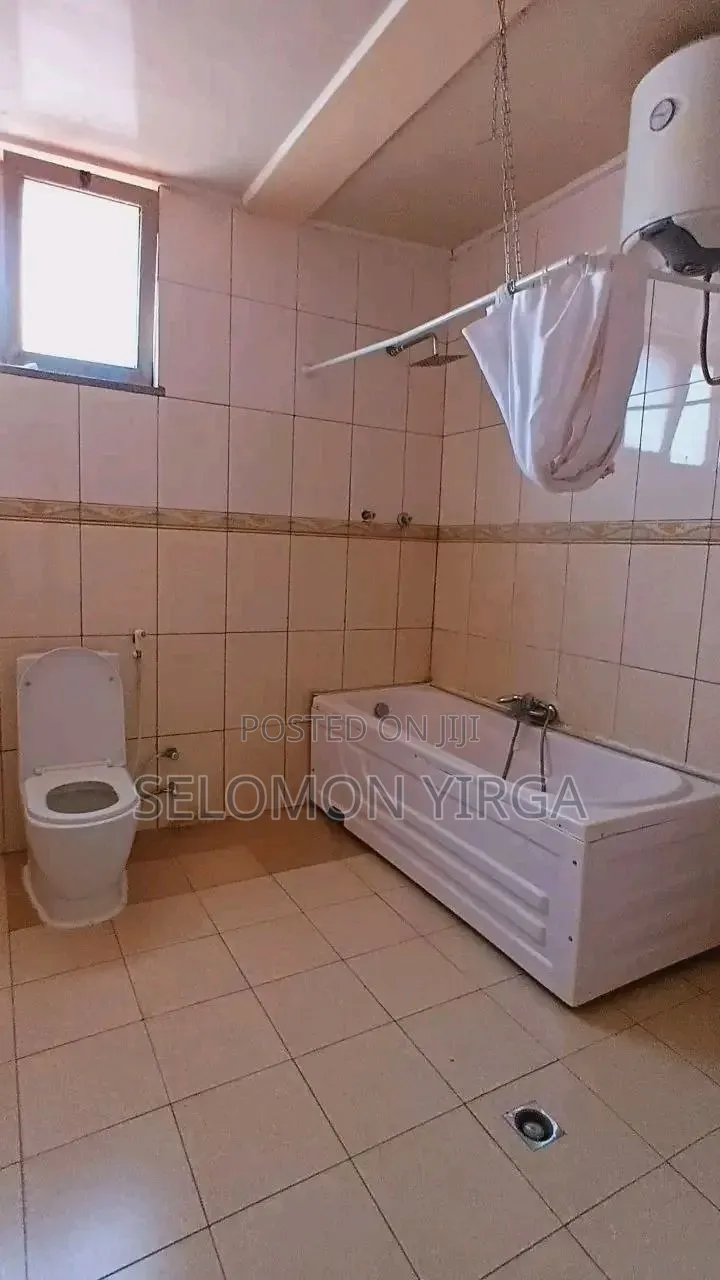 3bdrm House in Adis Ababa, Bole for sale