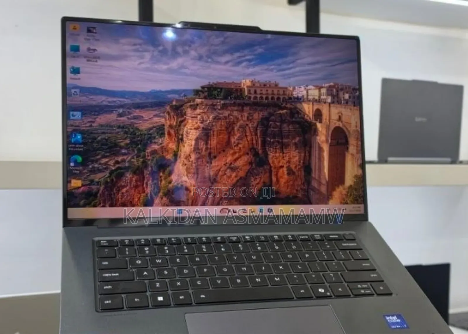 New Laptop Lenovo ThinkPad Yoga 32GB Intel Core Ultra 7 SSD 1T