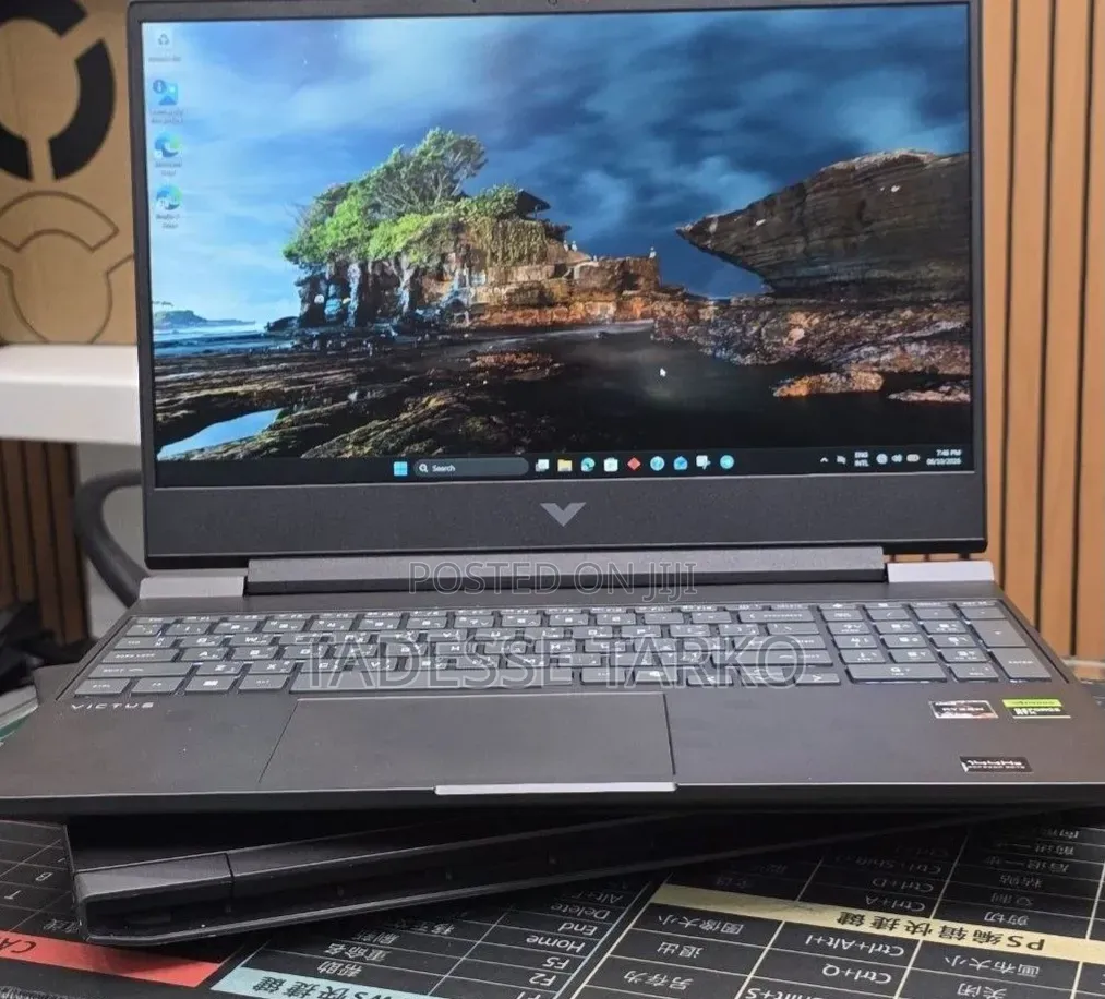 New Laptop HP 16GB AMD Ryzen 7 SSD 512GB