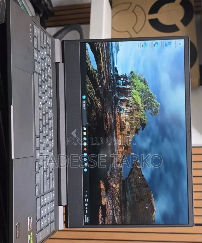 New Laptop HP 16GB AMD Ryzen 7 SSD 512GB