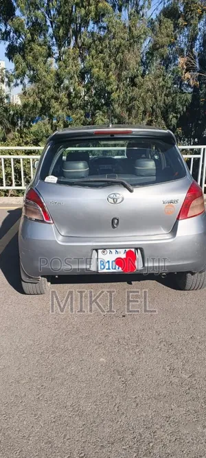 Toyota Yaris 1.0 2006 Gray