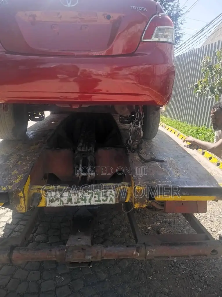 Toyota Yaris 2008 Red