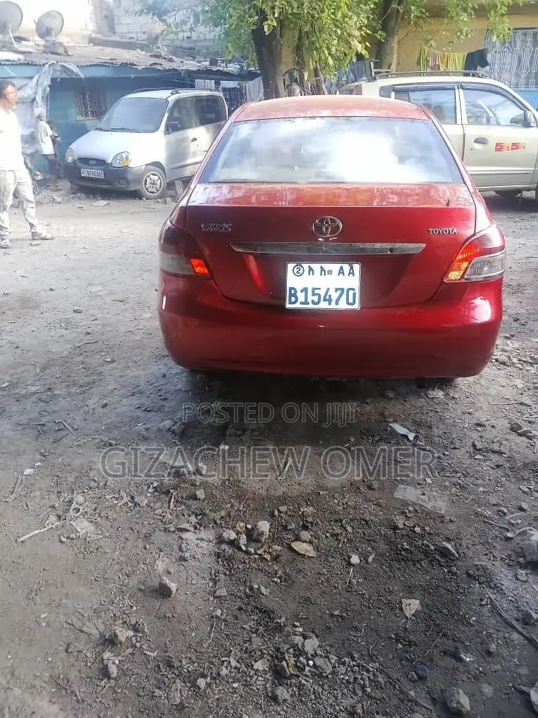 Toyota Yaris 2008 Red