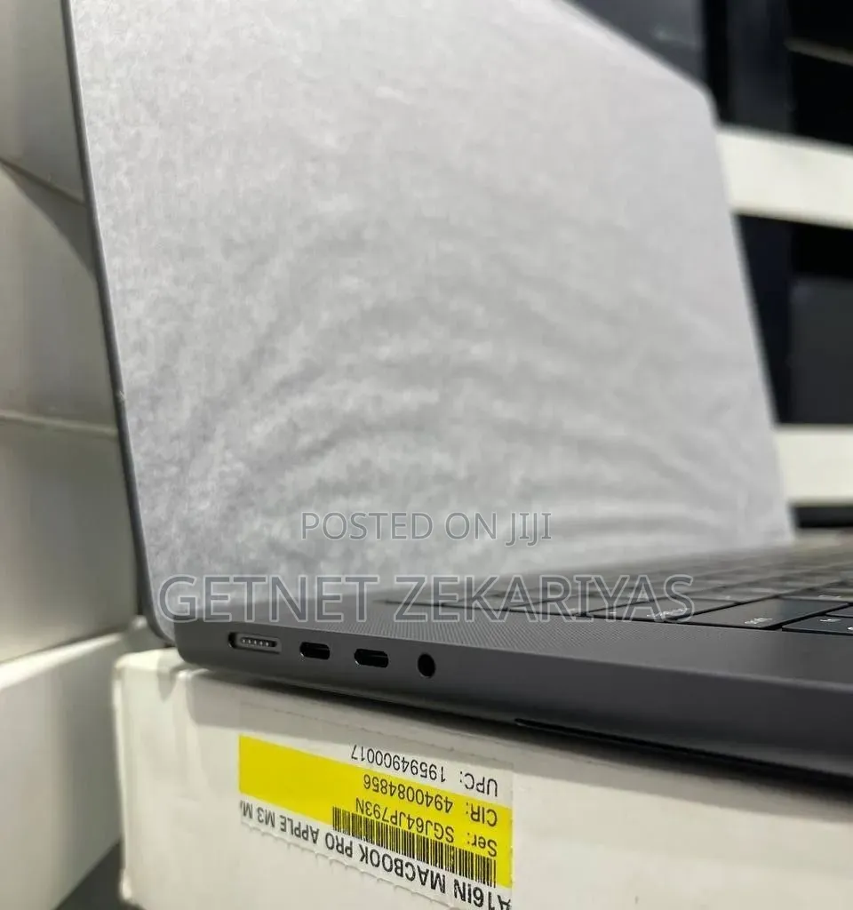 New Laptop Apple MacBook Pro 2024 M4 Max 48GB Apple M4 Max SSD 2T