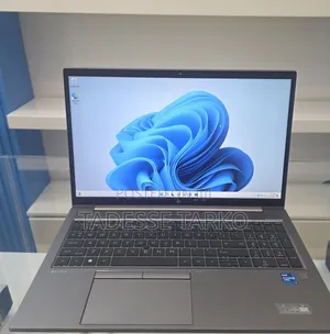New Laptop HP 16GB Intel Core i7 SSD 512GB