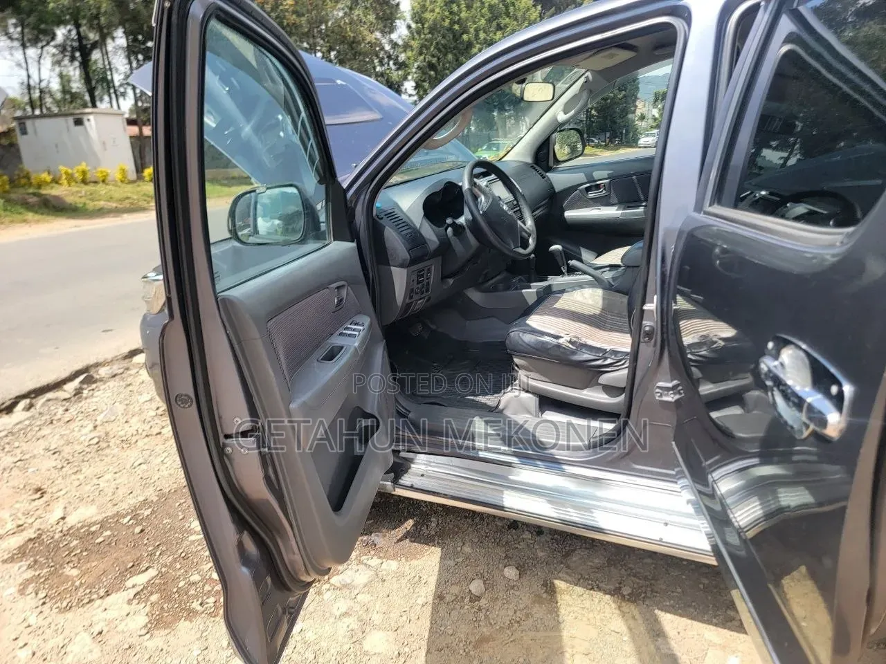 Toyota Hilux 2012 Blue