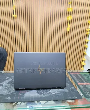 New Laptop HP Spectre 16GB Intel Core i7 SSD 512GB