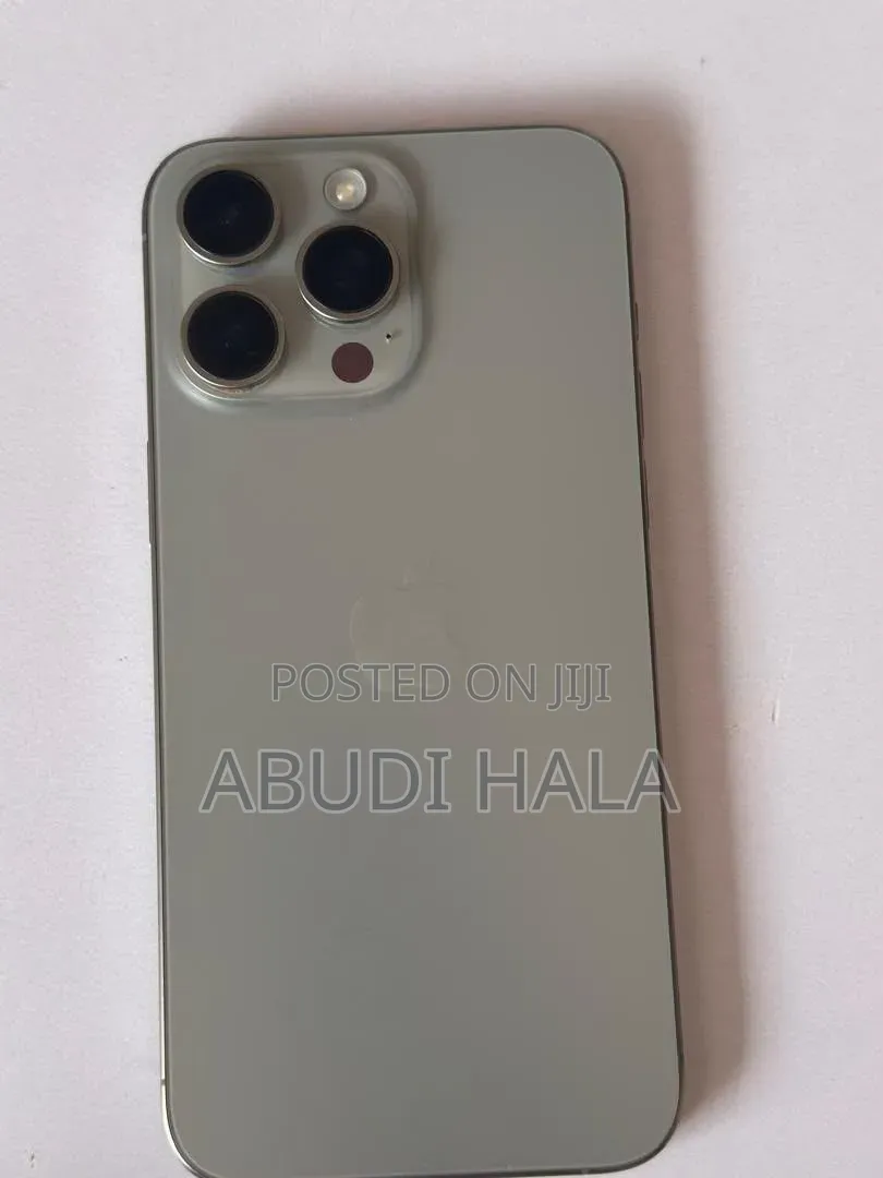 New Apple iPhone 15 Pro Max 256 GB Silver