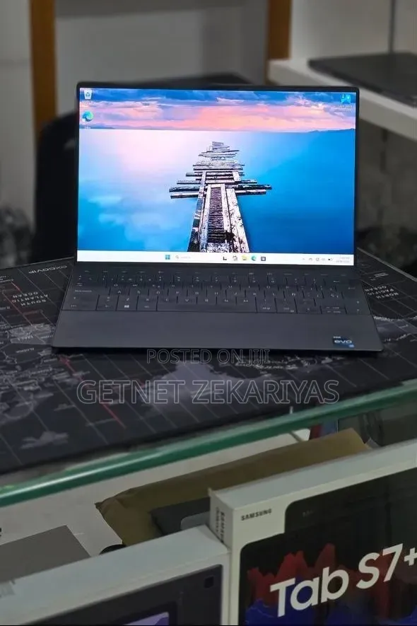 New Laptop Dell XPS 13 16GB Intel Core i7 SSD 512GB