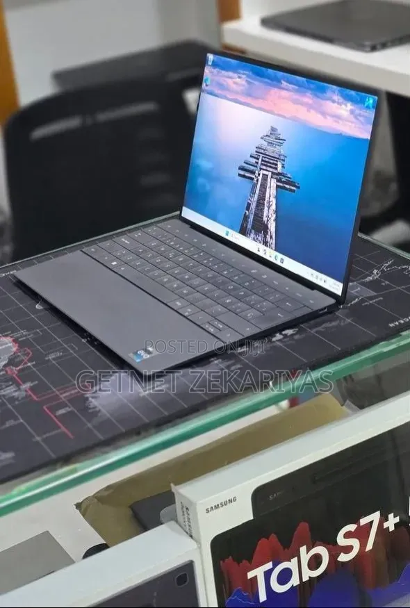 New Laptop Dell XPS 13 16GB Intel Core i7 SSD 512GB