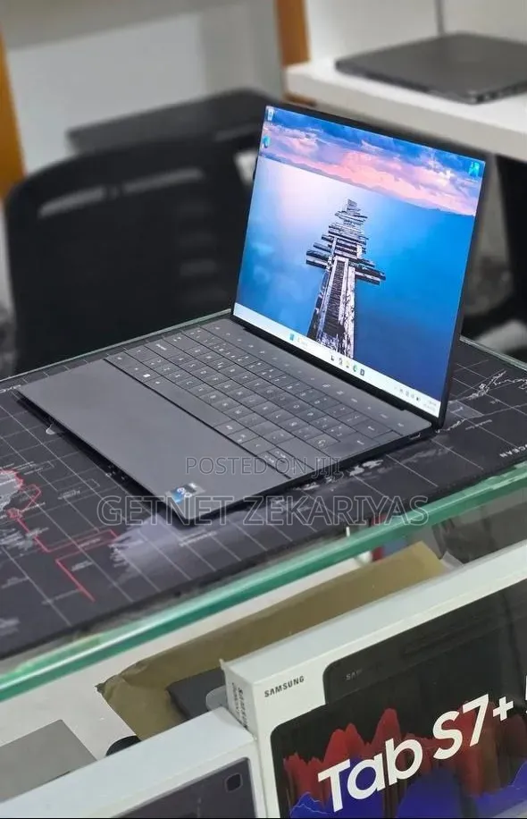 New Laptop Dell XPS 13 16GB Intel Core i7 SSD 512GB