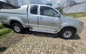 Toyota Hilux 2012