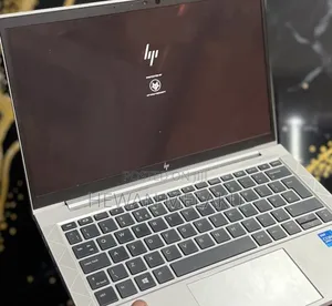 New Laptop HP EliteBook 830 G8 16GB Intel Core i5 SSD 512GB