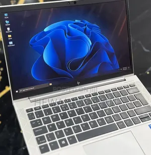 New Laptop HP EliteBook 830 G8 16GB Intel Core i5 SSD 512GB