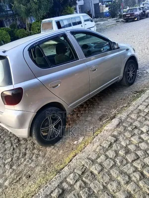 Toyota Vitz 1.0 FWD 5dr 2001 Silver