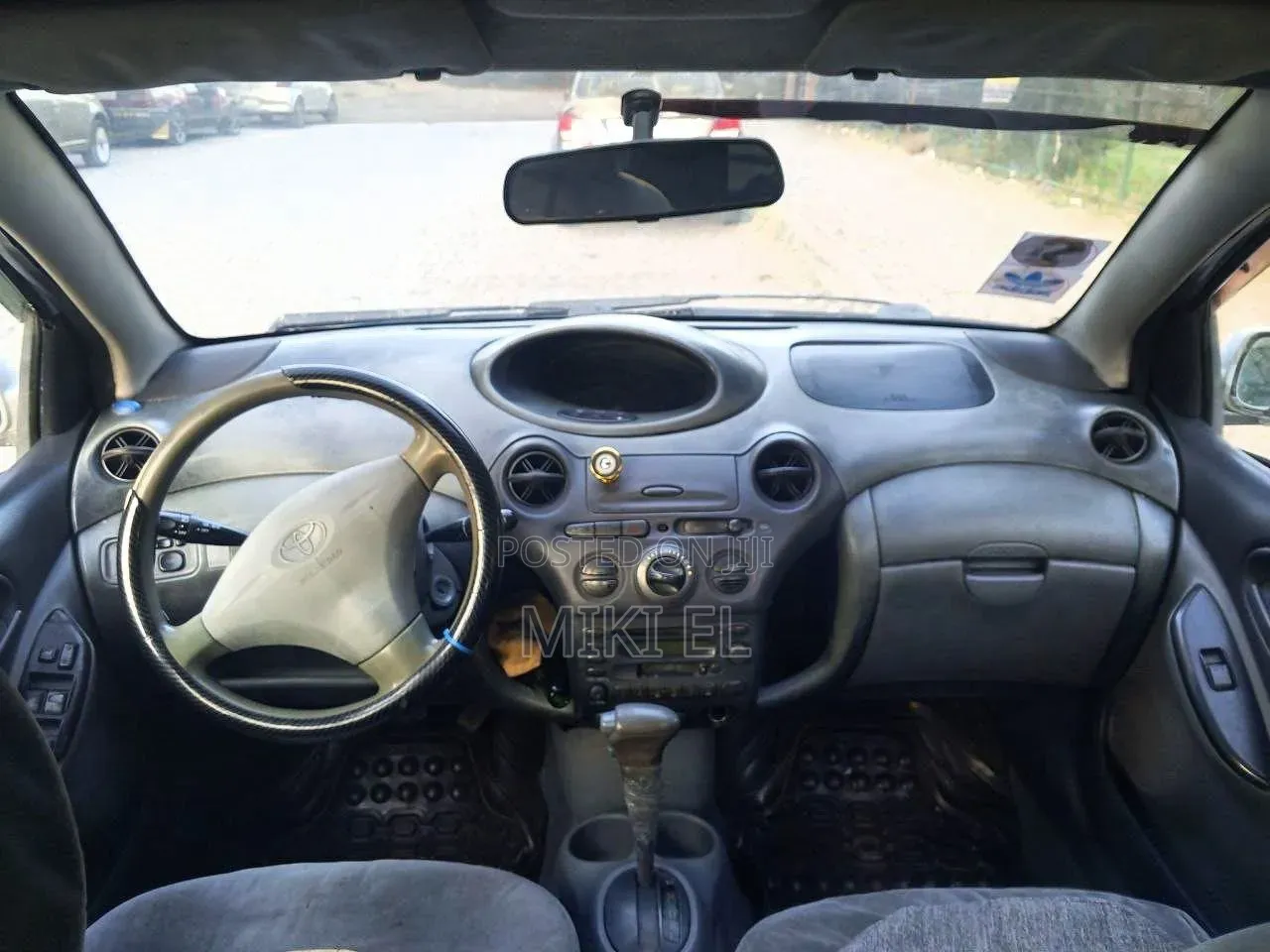 Toyota Vitz 1.0 FWD 5dr 2001 Silver