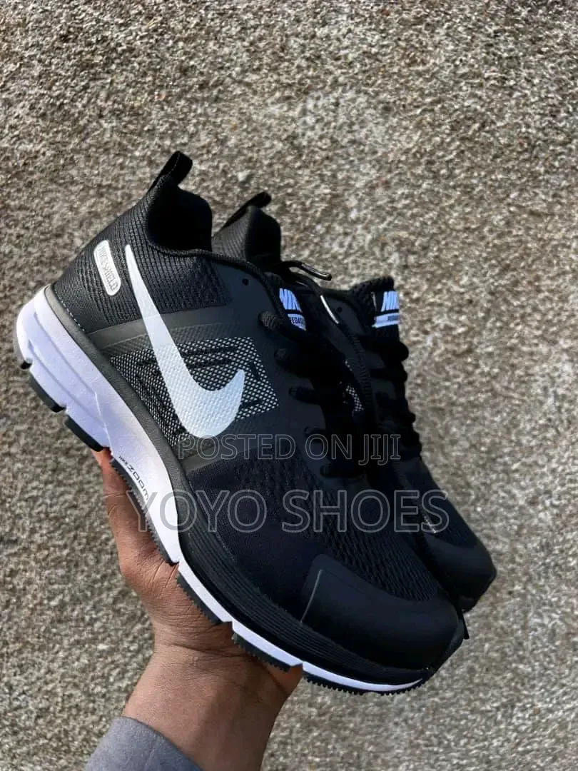 Nike Shield Air Zoom / Pegasus Shield Black/White Running Sneaker
