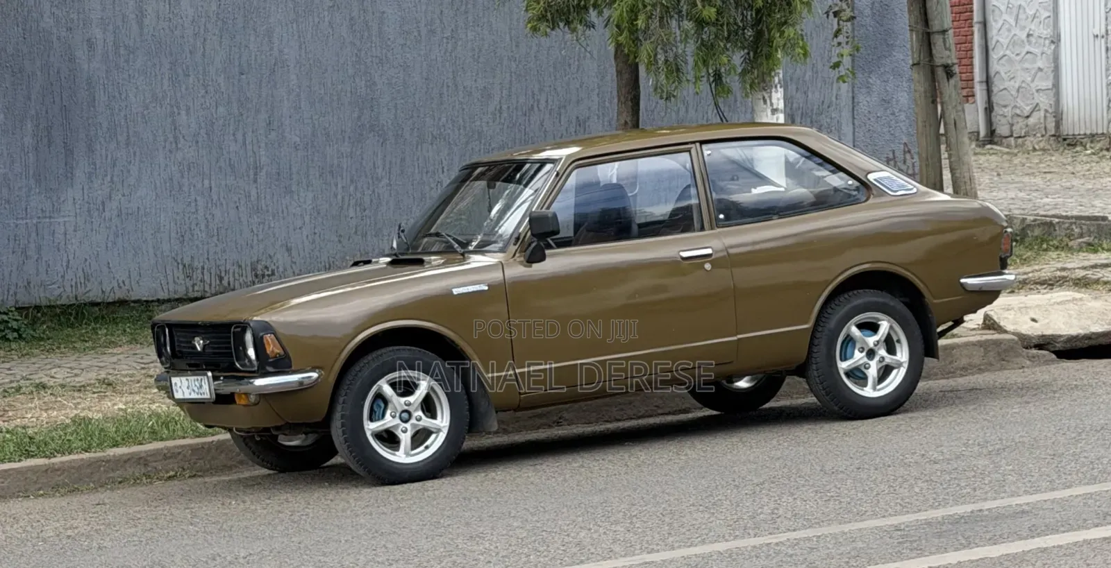 Toyota Corolla KE 20 1975 Gold