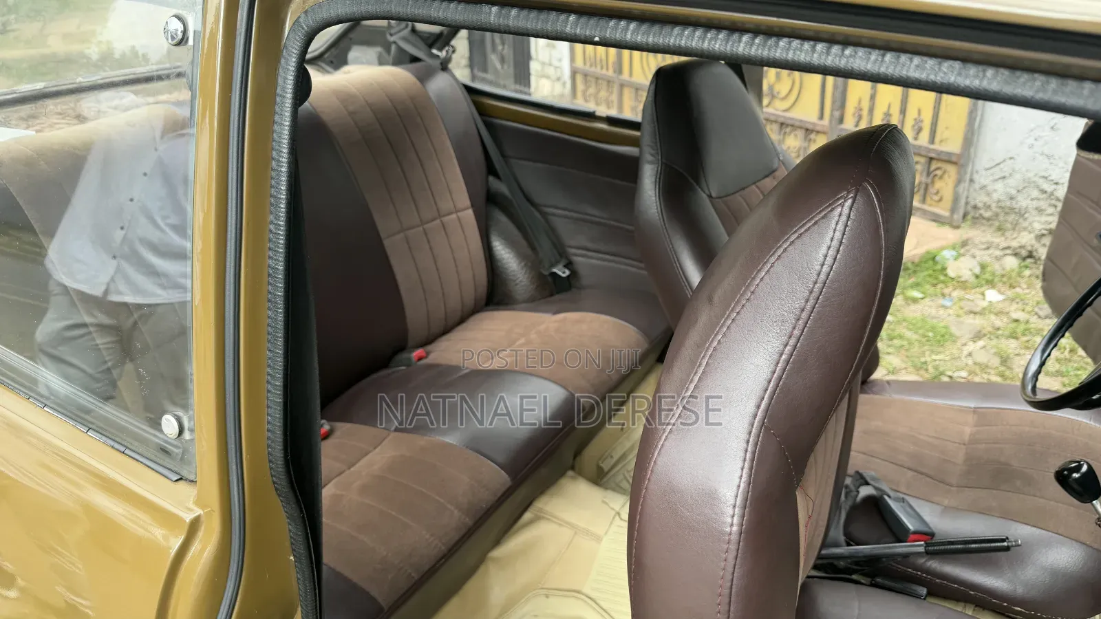 Toyota Corolla KE 20 1975 Gold