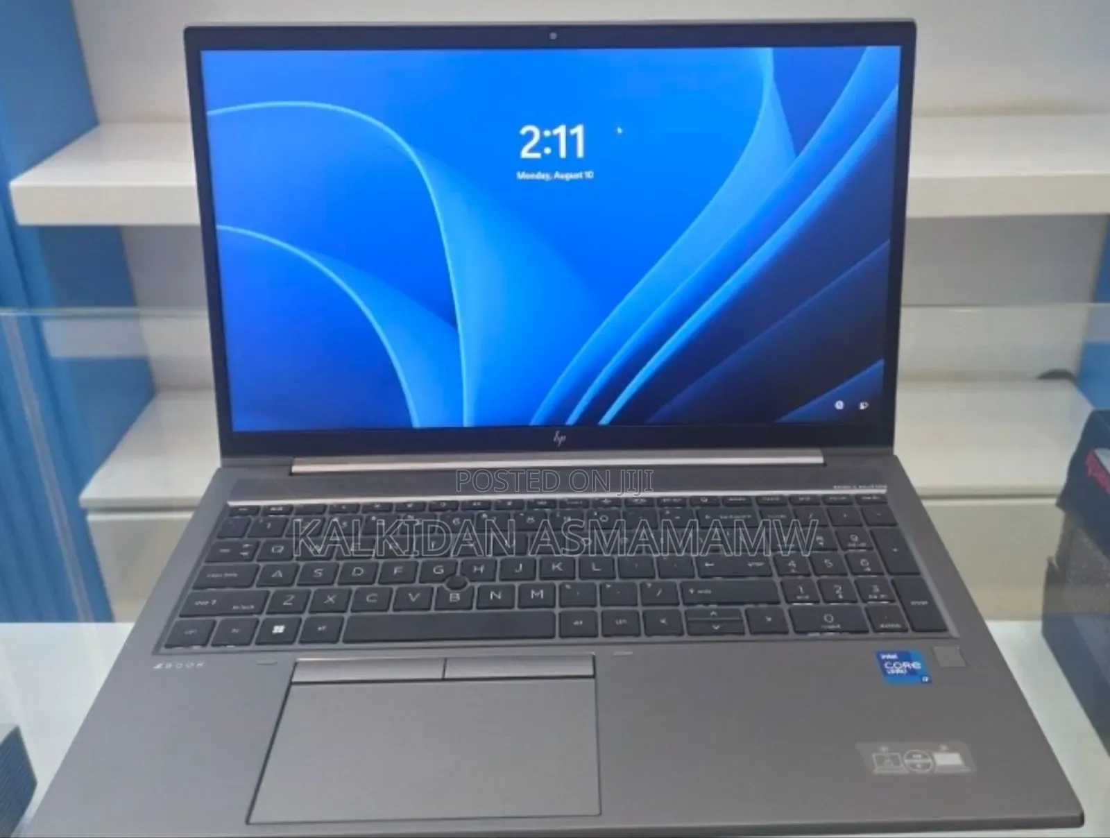 New Laptop HP ZBook Firefly G8 16GB Intel Core i7 SSD 512GB