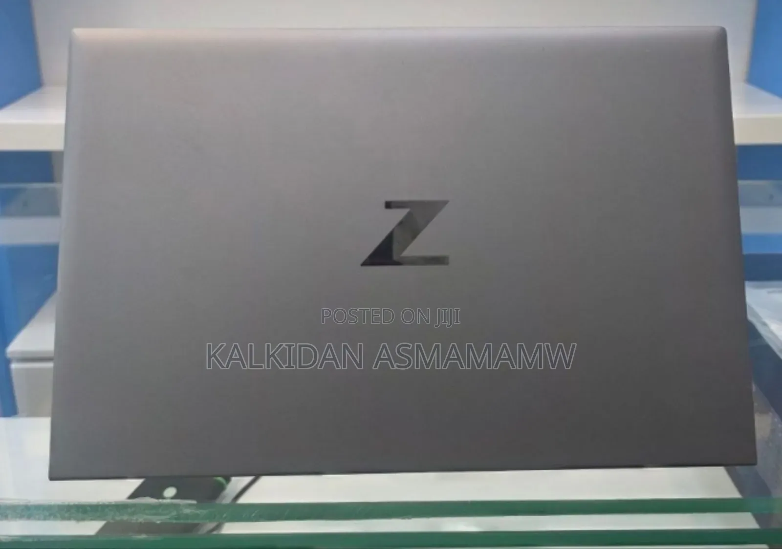 New Laptop HP ZBook Firefly G8 16GB Intel Core i7 SSD 512GB