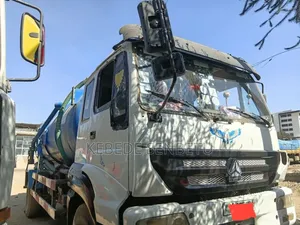 Sewage Waste Tanker Truck for Sale