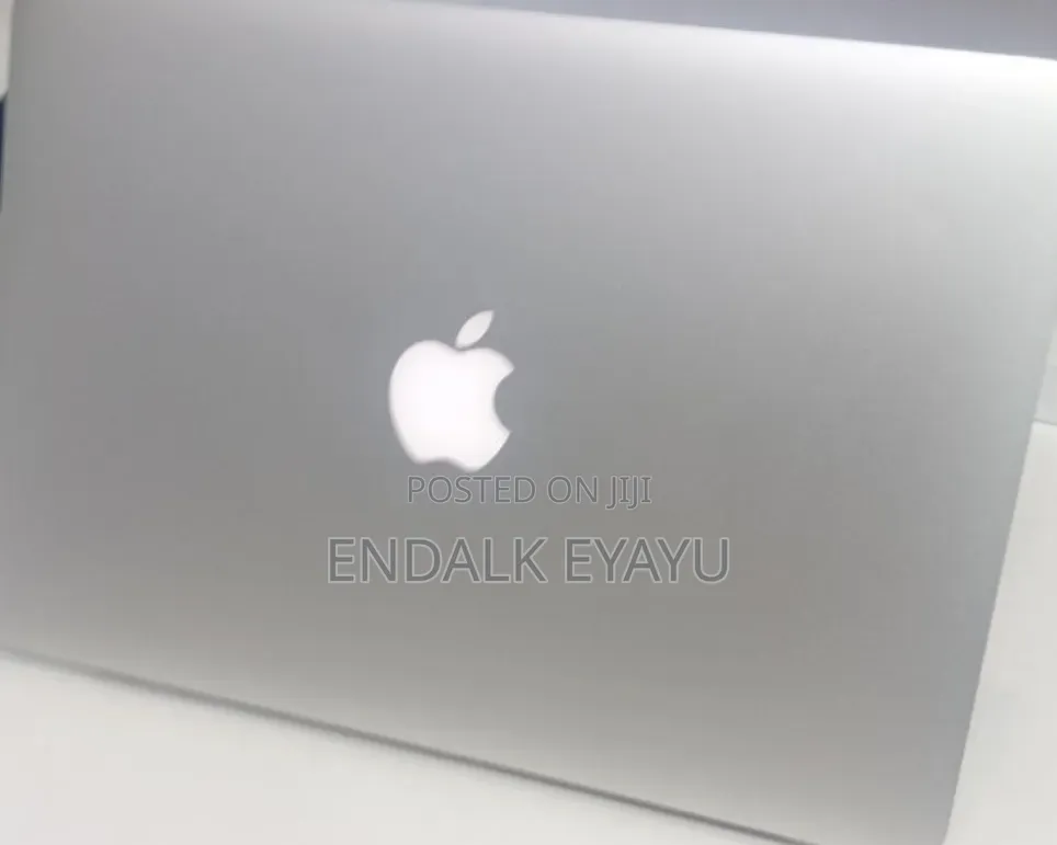 New Laptop Apple MacBook Pro 2013 8GB Intel Core i5 SSD 256GB