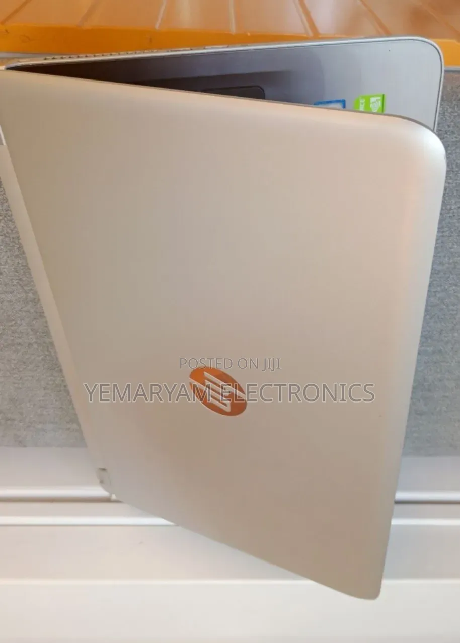 New Laptop HP Pavilion 15 8GB Intel Core i5 SSD 1T