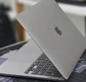 New Laptop Apple MacBook Pro 2020 M1 16GB Apple M1 Pro SSD 512GB