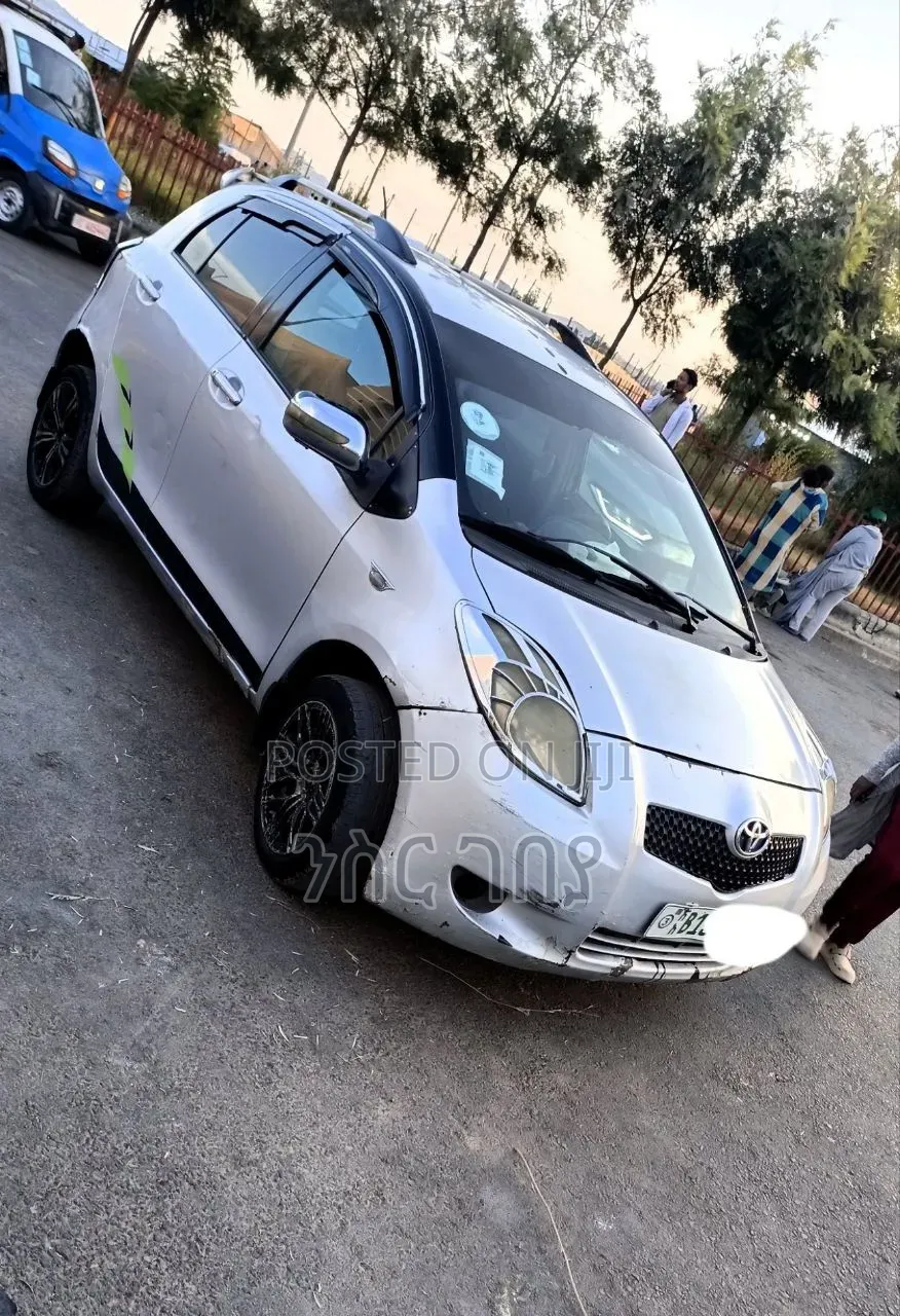Toyota Yaris 2006 Silver