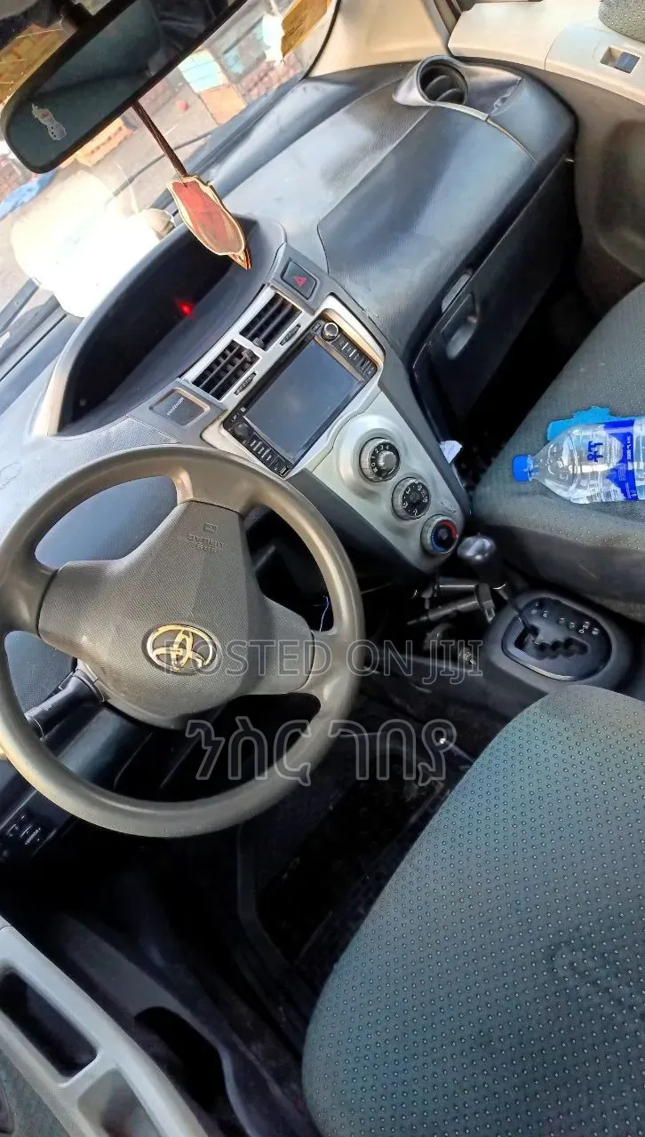 Toyota Yaris 2006 Silver