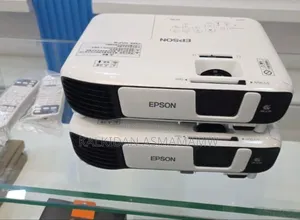 Epson CB-X41 Projector