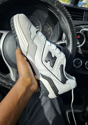 New Balance 550