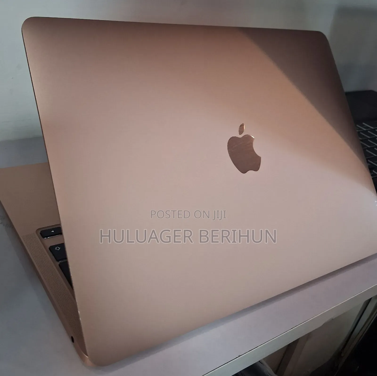 New Laptop Apple MacBook Air 2020 8GB Intel Core i5 SSD 256GB