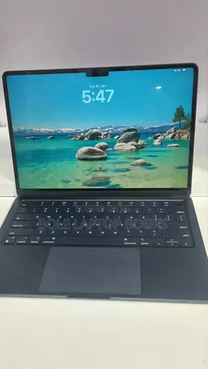 New Laptop Apple MacBook Air 2022 M2 8GB Apple M2 SSD 256GB