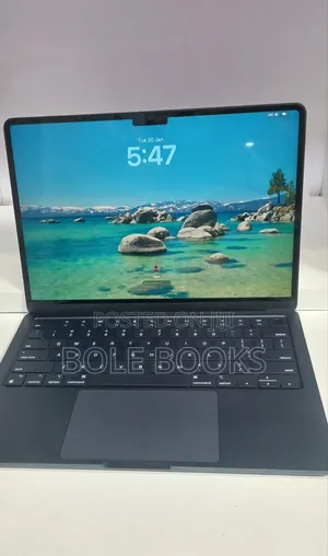 New Laptop Apple MacBook Air 2022 M2 8GB Apple M2 SSD 256GB