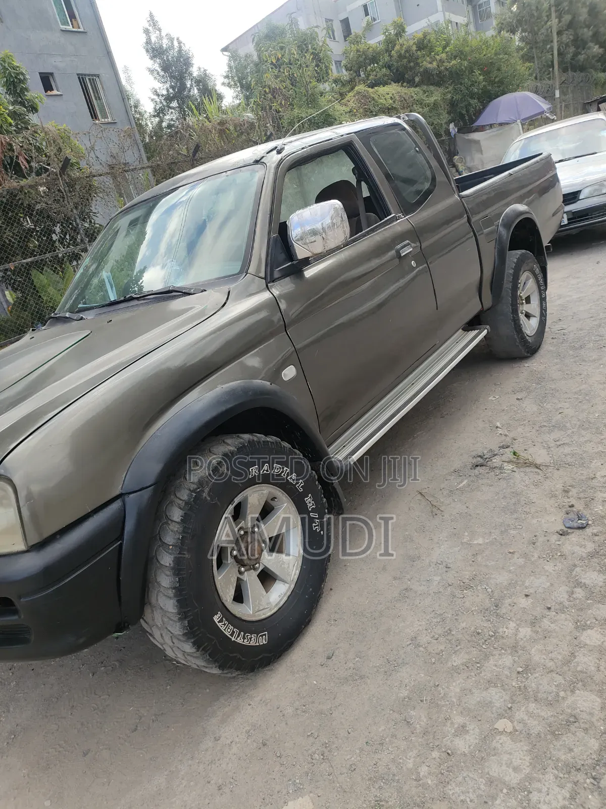 Mitsubishi Airtrek 2005 Gray
