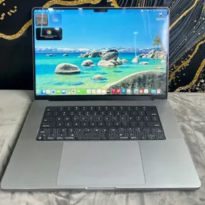 New Laptop Apple MacBook Pro 2020 M1 16GB Apple M1 Pro SSD 16 GB