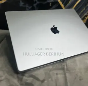 New Laptop Apple MacBook Pro 2020 M1 16GB Apple M1 Pro SSD 16 GB