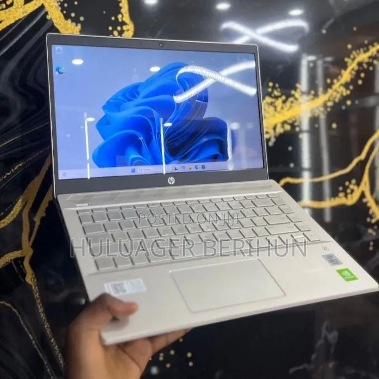 New Laptop HP Pavilion 14 16GB Intel Core i7 SSD 512GB