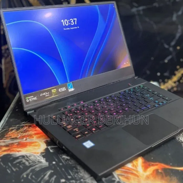 New Laptop Asus ROG Zephyrus G15 16GB Intel Core i7 SSD 1T