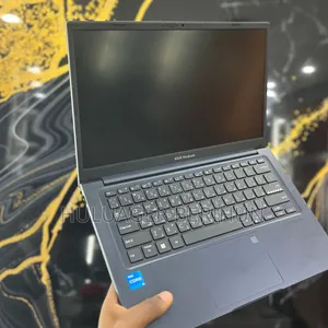New Laptop Asus Vivobook 14 8GB Intel Core i5 SSD 3T