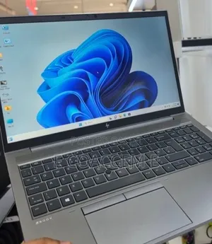 New Laptop HP Zbook Studio G7 16GB Intel Core i7 SSD 512GB