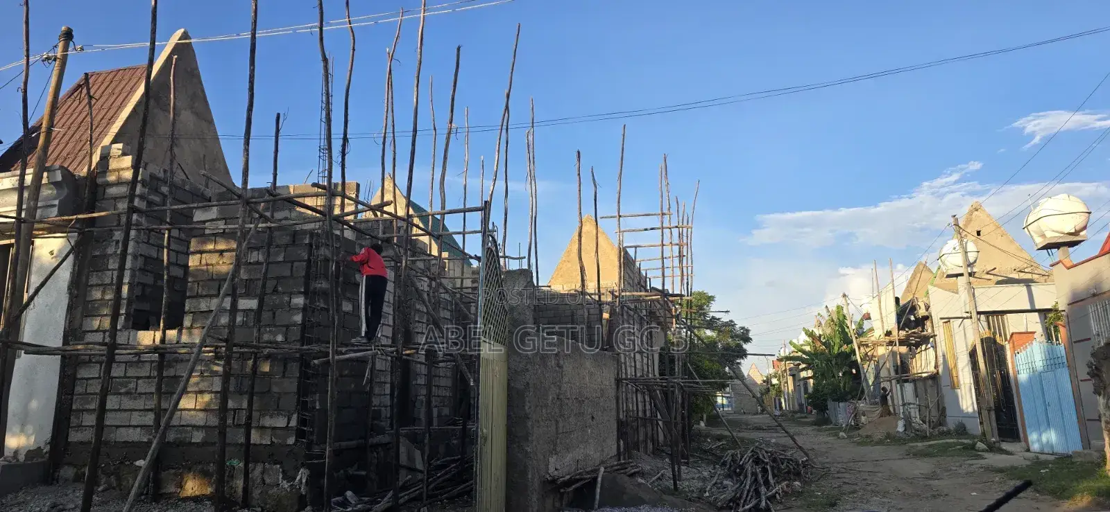 3bdrm House in 105 ካሬ ሜትር, Adama for sale