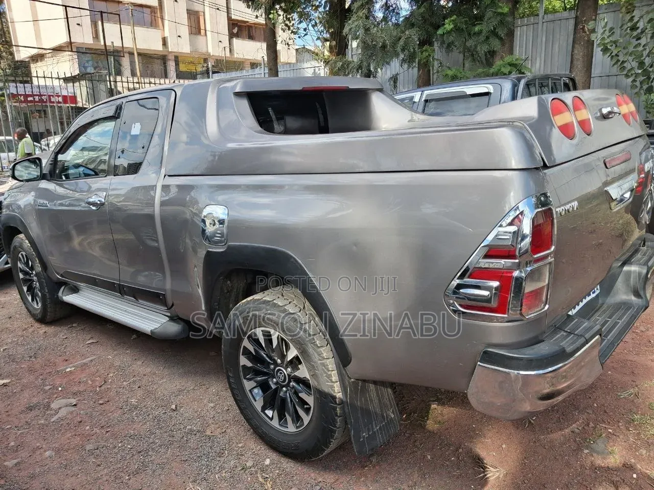 Toyota Hilux 2019 Gray