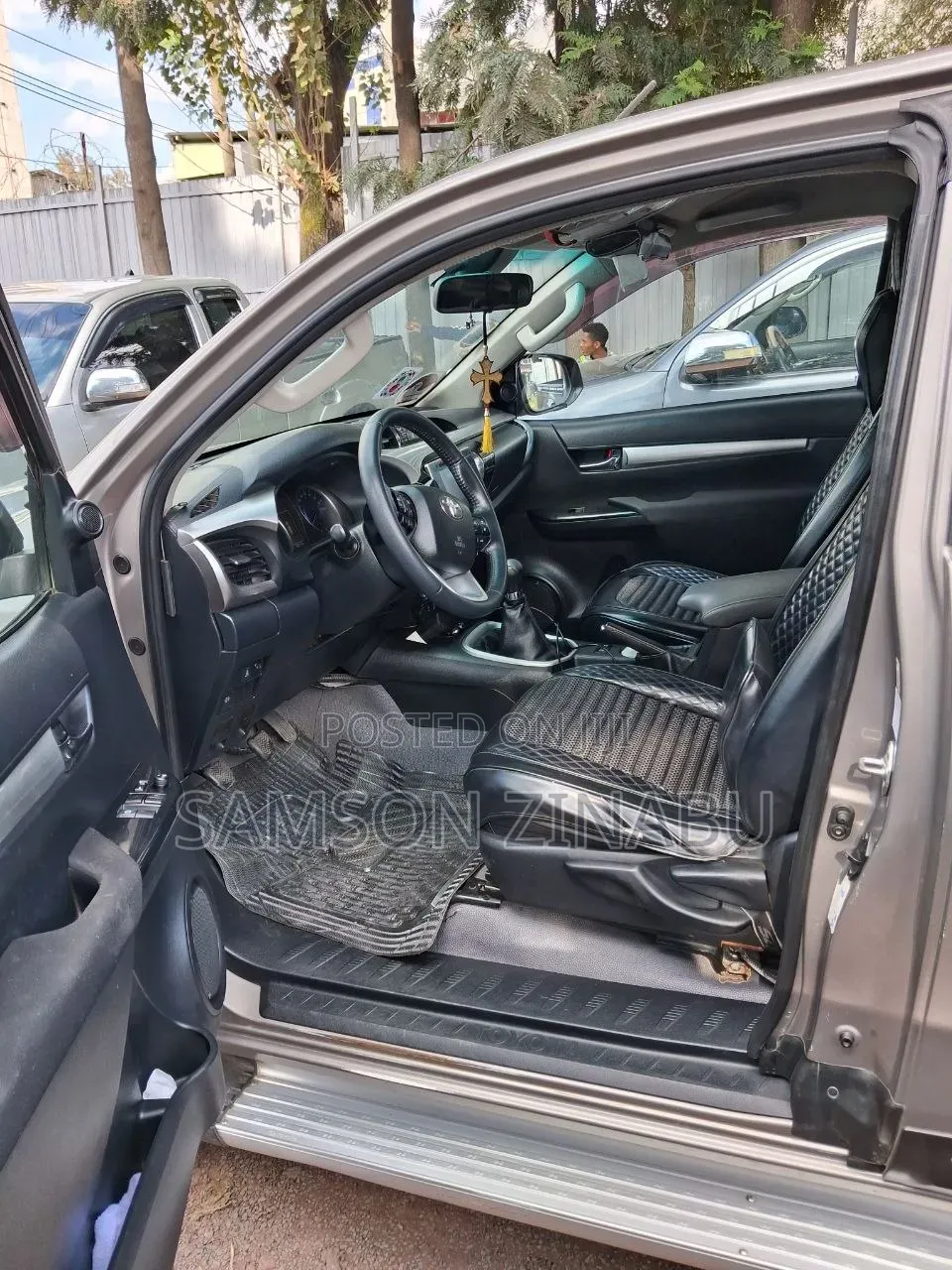 Toyota Hilux 2019 Gray