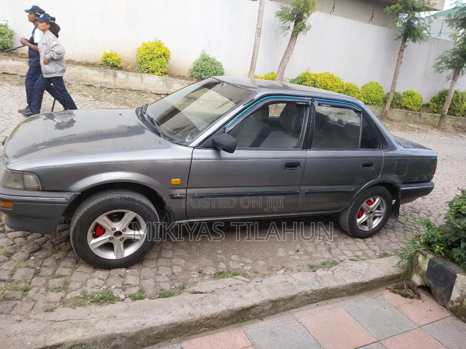 Toyota Corolla Liftback 1999 Gray